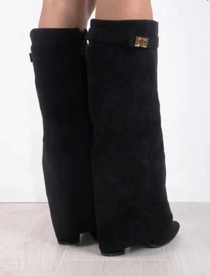 Lucia Voss Suede Black Boots